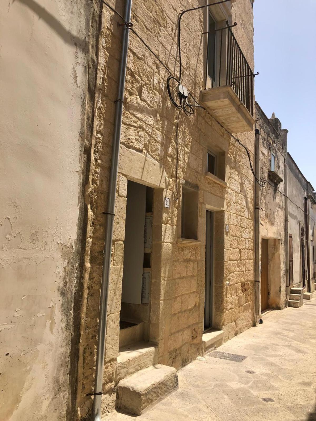 Odegos Monolocali Vico Sant'Antonio Villa Carpignano Salentino Exteriör bild