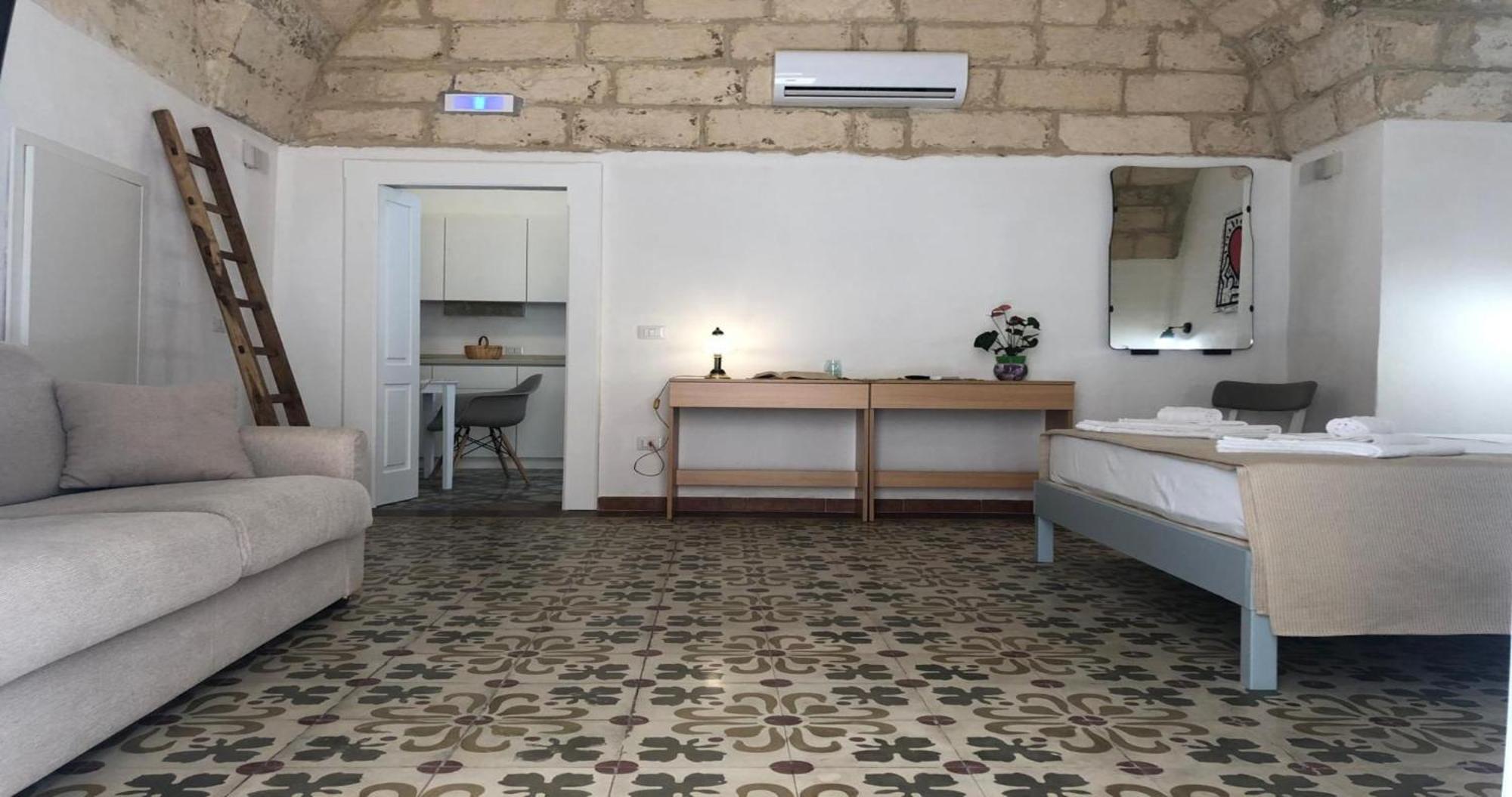 Odegos Monolocali Vico Sant'Antonio Villa Carpignano Salentino Exteriör bild