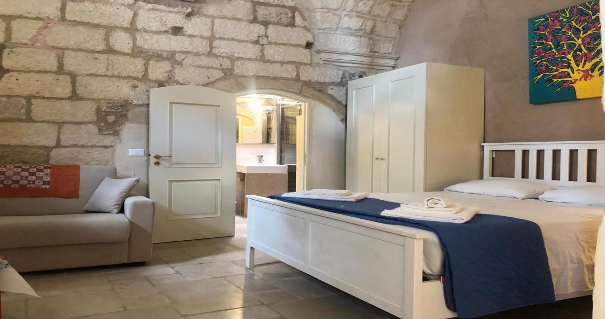 Odegos Monolocali Vico Sant'Antonio Villa Carpignano Salentino Exteriör bild