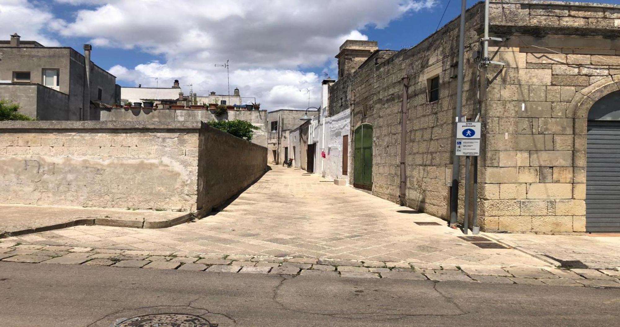 Odegos Monolocali Vico Sant'Antonio Villa Carpignano Salentino Exteriör bild
